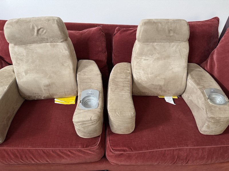 2 bed rest pillows