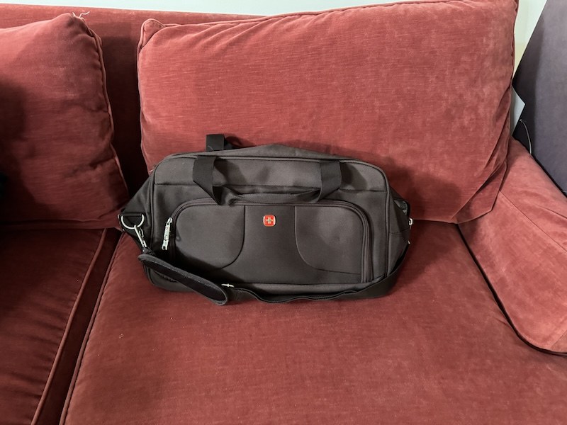 SwissGear Travel & Gym Duffel Bag – Multi-Pocket – Brown