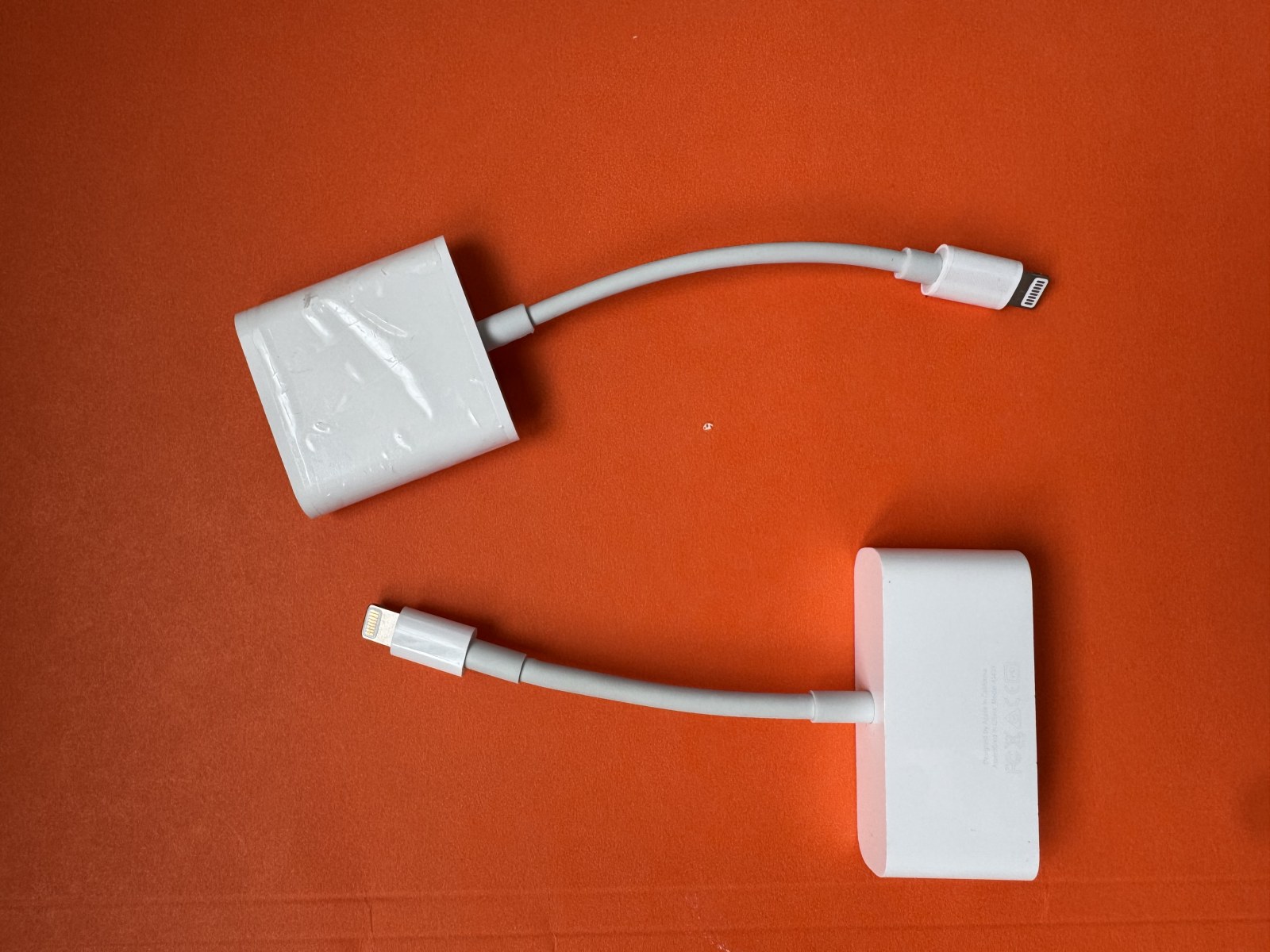 Apple Lightning Adapter Bundle – USB-A Camera Adapter & VGA Display Adapter